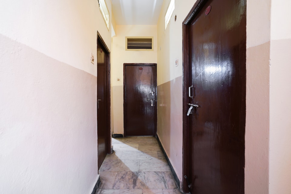 SPOT ON Sri Sai Lohith Lodge Near Snow World, Secunderabad, Hyderabad