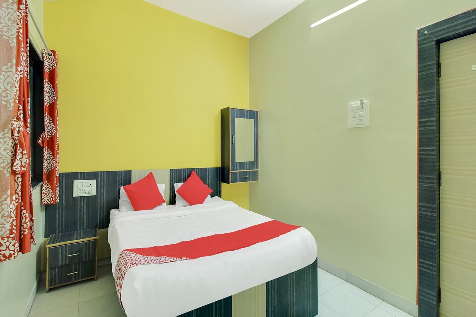 OYO Flagship 48365 Hotel Shiva's Castle, Jalgaon, Jalgaon