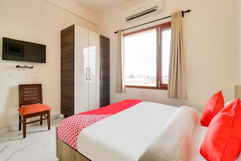 OYO 48386 Hotel Doon Metro, Baddi, Baddi