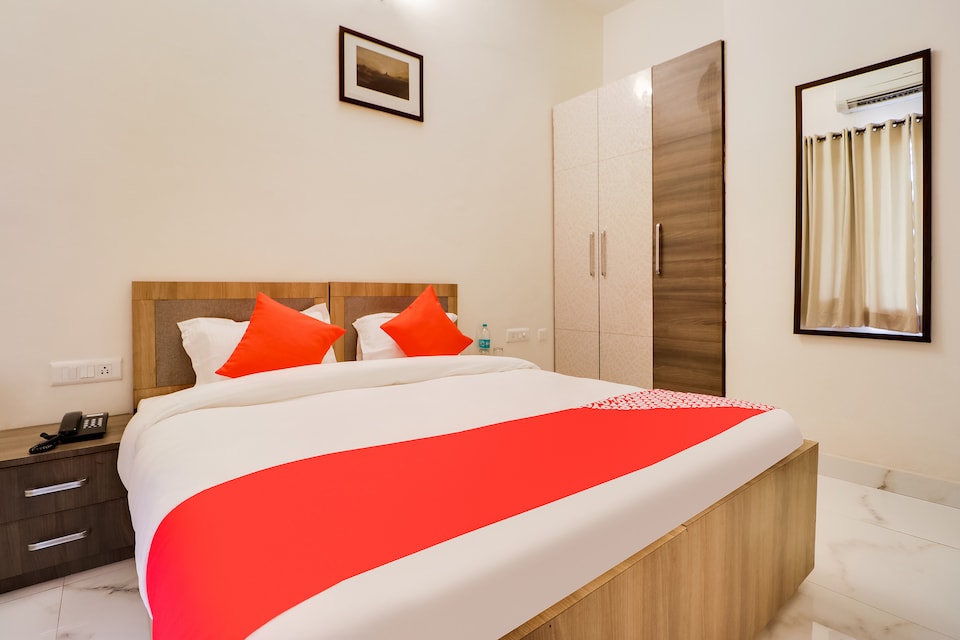 OYO 48386 Hotel Doon Metro, Baddi, Baddi