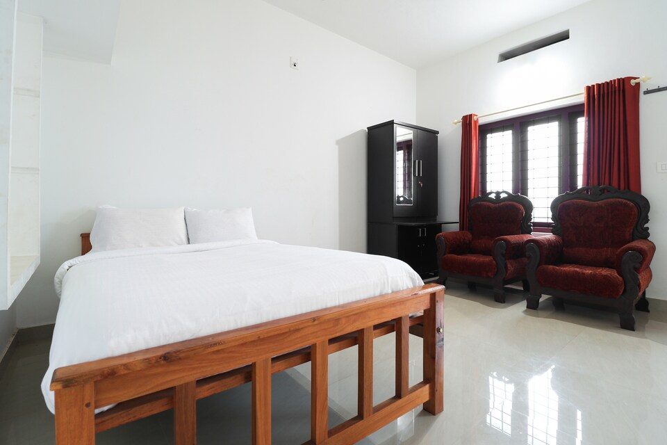 OYO 48389 Diya Tourist Home Airport Hotel, Kannur, Kannur