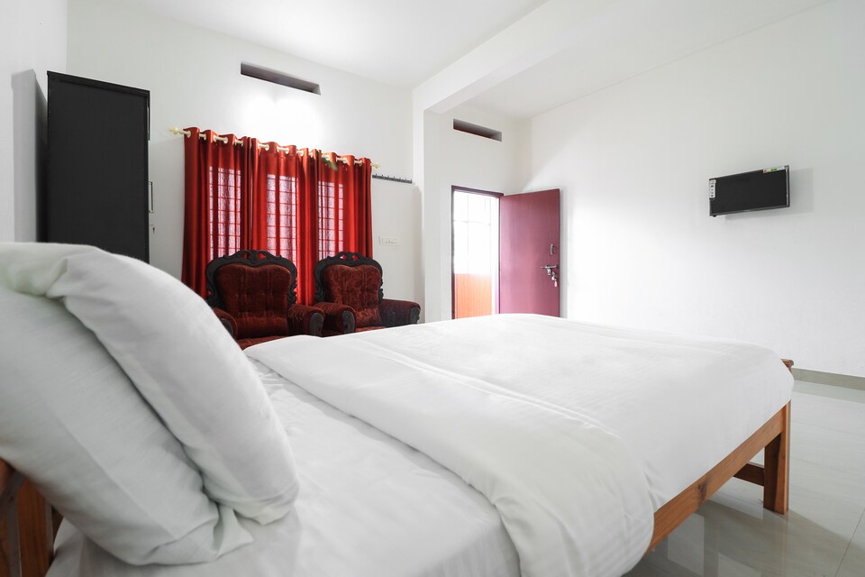 OYO 48389 Diya Tourist Home Airport Hotel, Kannur, Kannur