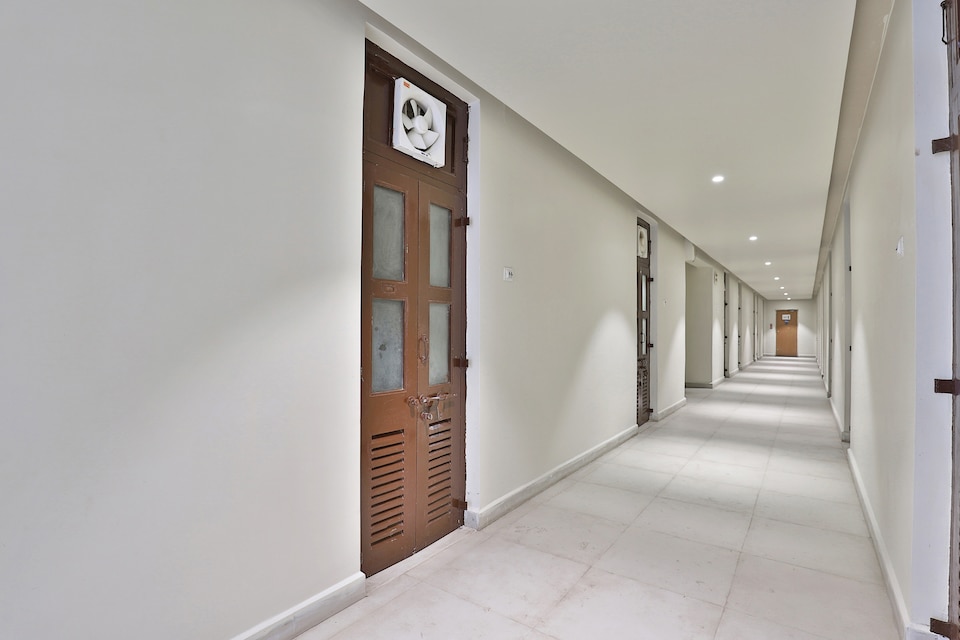 OYO 48390 Hotel Satkar, Somnath, Somnath