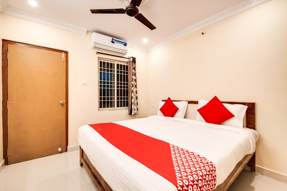 Flagship 48397 Golden Guest House, MVP Colony Visakhapatnam, Visakhapatnam