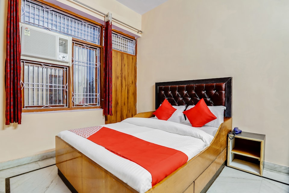 OYO 48402 Hotel J K, Bharatpur, Bharatpur