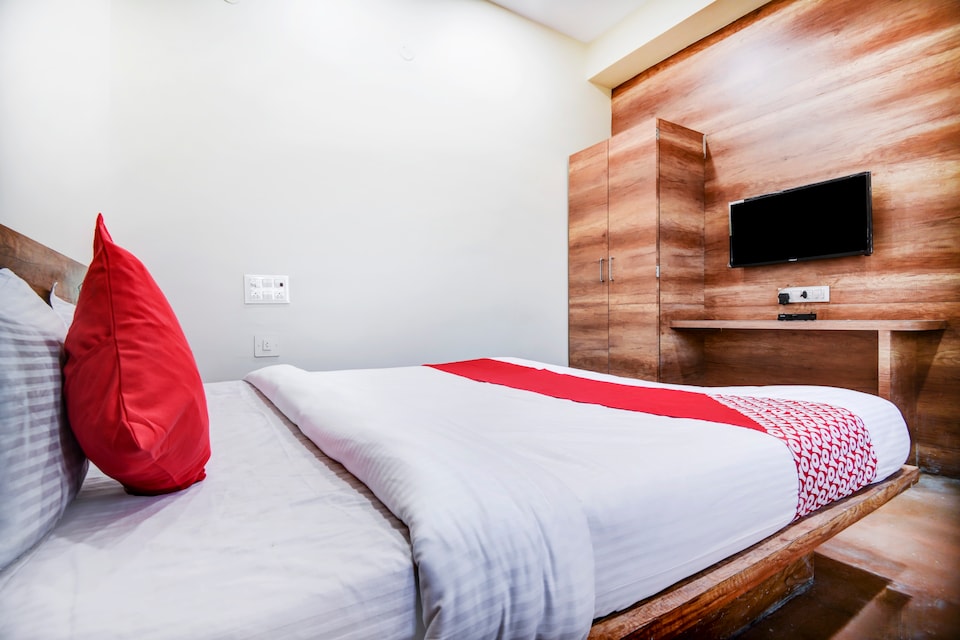 OYO 48404 Hotel Konark, Paratwada, Amravati