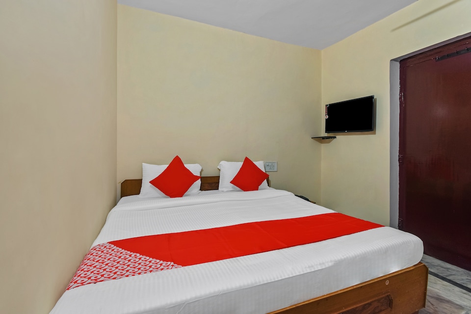 OYO 48414 Hotel Shri Ram Dev Palace, Sindhi Camp, Jaipur