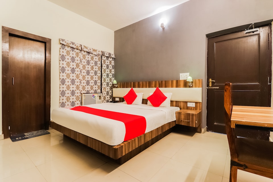 OYO 48415 Jai Lord's Inn, Gomti Nagar Lucknow, Lucknow