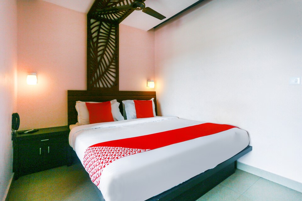 OYO 48419 Mini Residency, Thampanoor Trivandrum, Trivandrum
