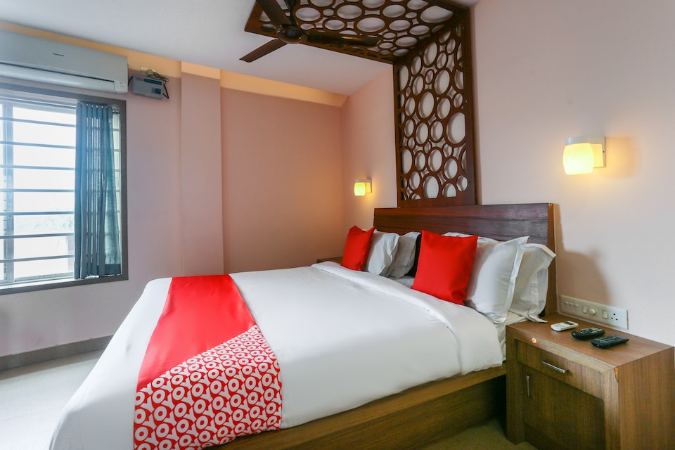 OYO 48419 Mini Residency, Thampanoor Trivandrum, Trivandrum