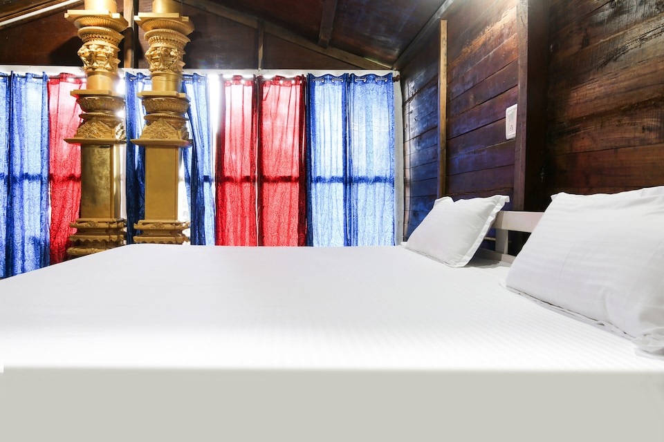 OYO 48430 Hotel Lavish, Ashven Arambol Goa, Goa