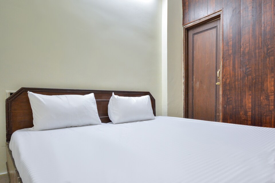 OYO 48432 Greenland Guest House, Mall Road Amritsar, Amritsar