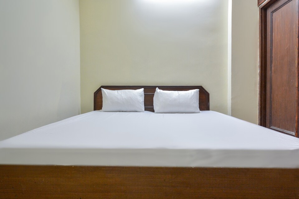 OYO 48432 Greenland Guest House, Mall Road Amritsar, Amritsar