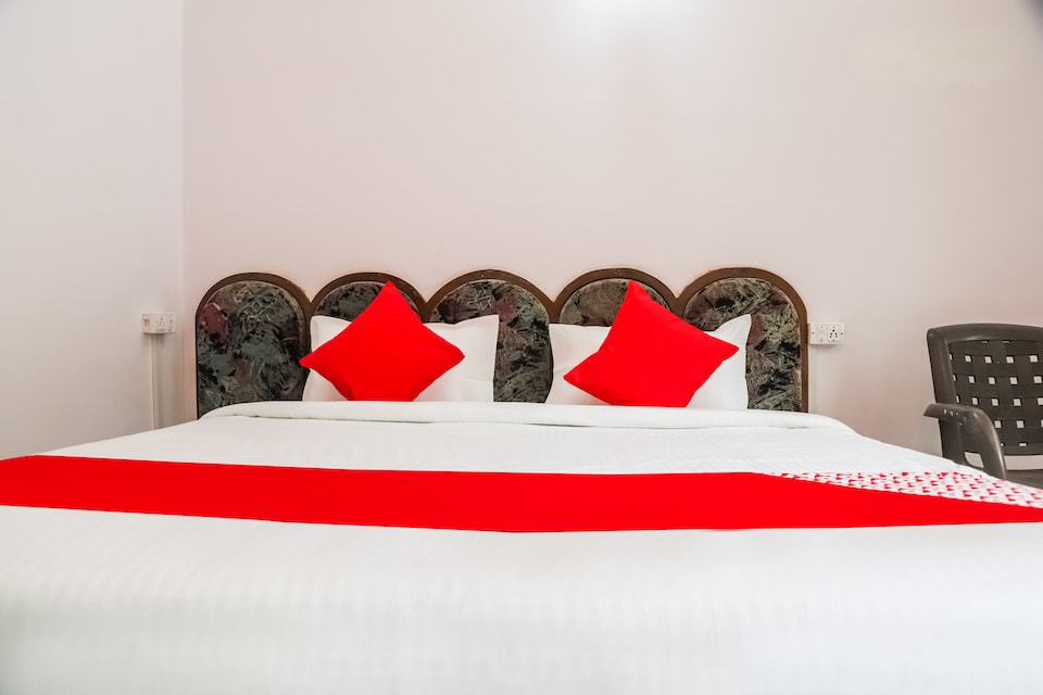 OYO 48438 Hotel Heritage Siddhi Lakeside, Khajuraho, Khajuraho