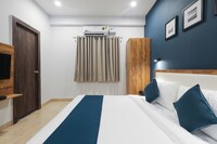 Silverkey Executive Stays 48442 Bombay Hospital Service Rd