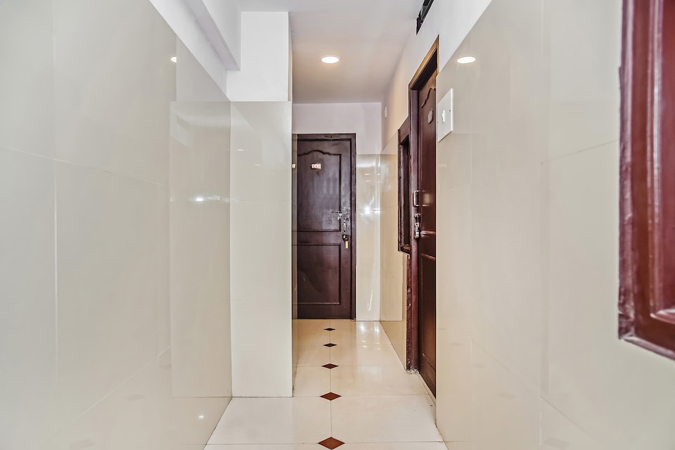 SPOT ON 48462 Quick Inn, Cottonpete Bangalore, Bangalore