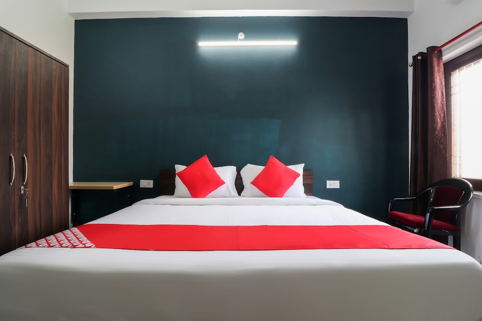 OYO 48466 Vedant Inn, Gomti Nagar Lucknow, Lucknow