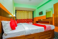 OYO 574 Hotel Residence 