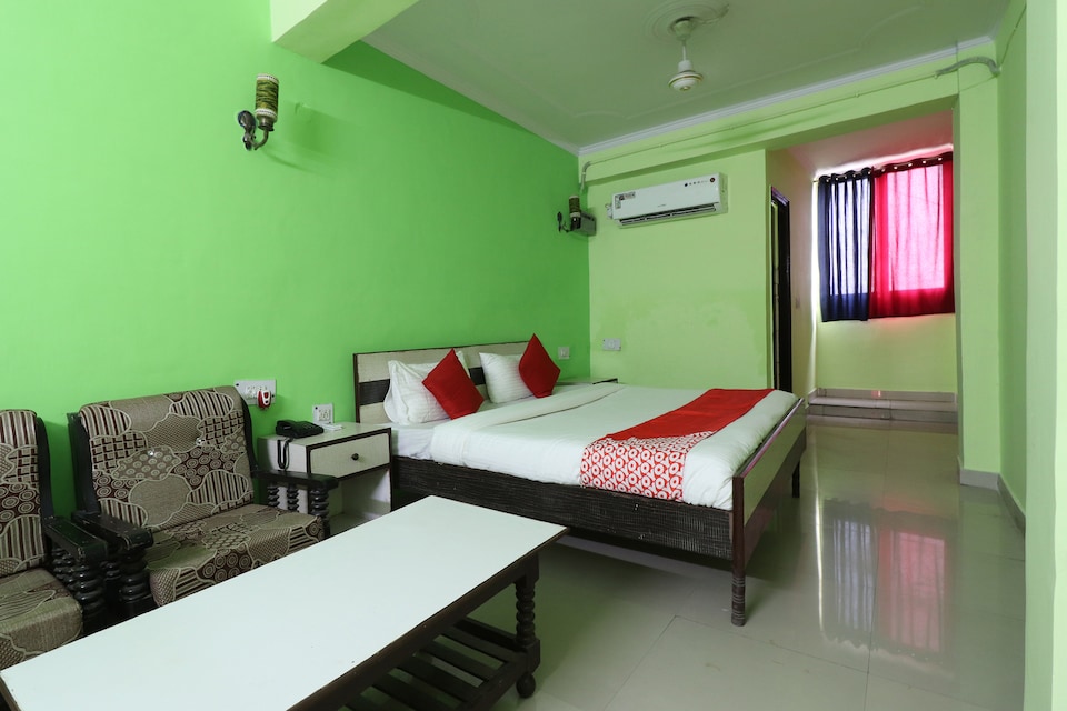 OYO 48484 N H Plaza Lodge & Farm House, Bulandshahr, Bulandshahr