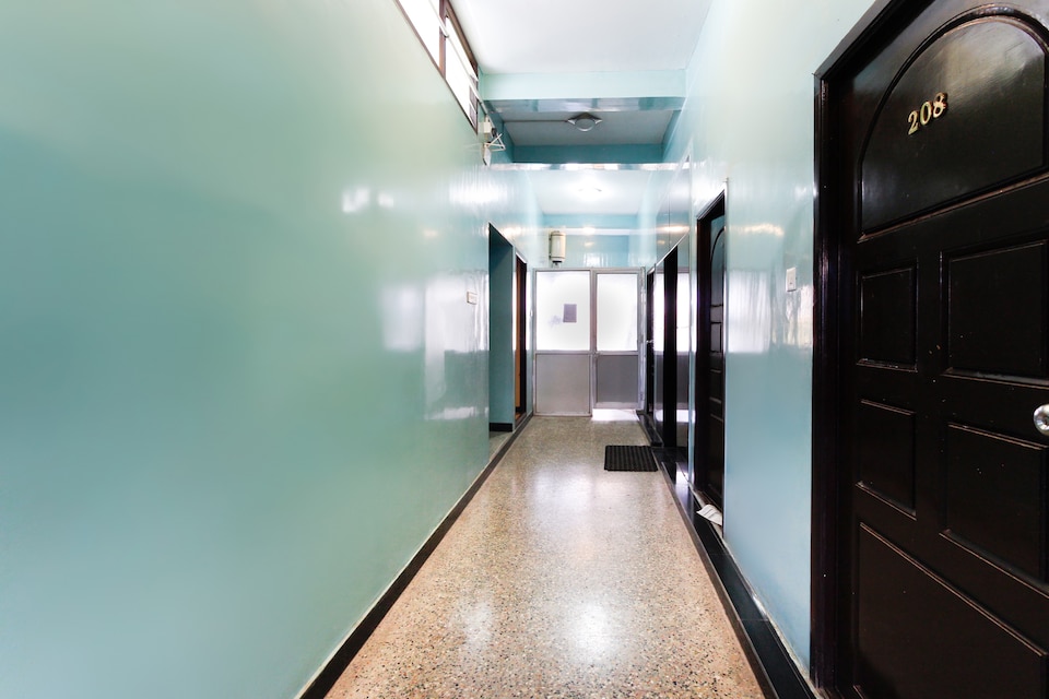 Capital O 48495 Hotel & Club Melaange, Erode-II, Erode