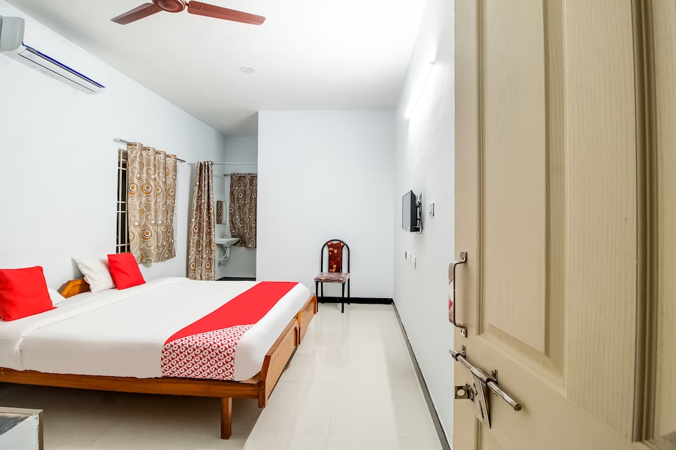 OYO 48496 Sri Sai Sarovar, Airport Trichy, Trichy