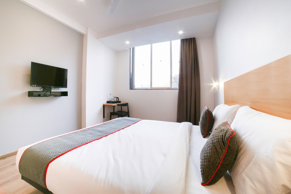 OYO Townhouse 197 Green County, Mumbai-Kalyan-Bhiwandi- Badalapur, Mumbai