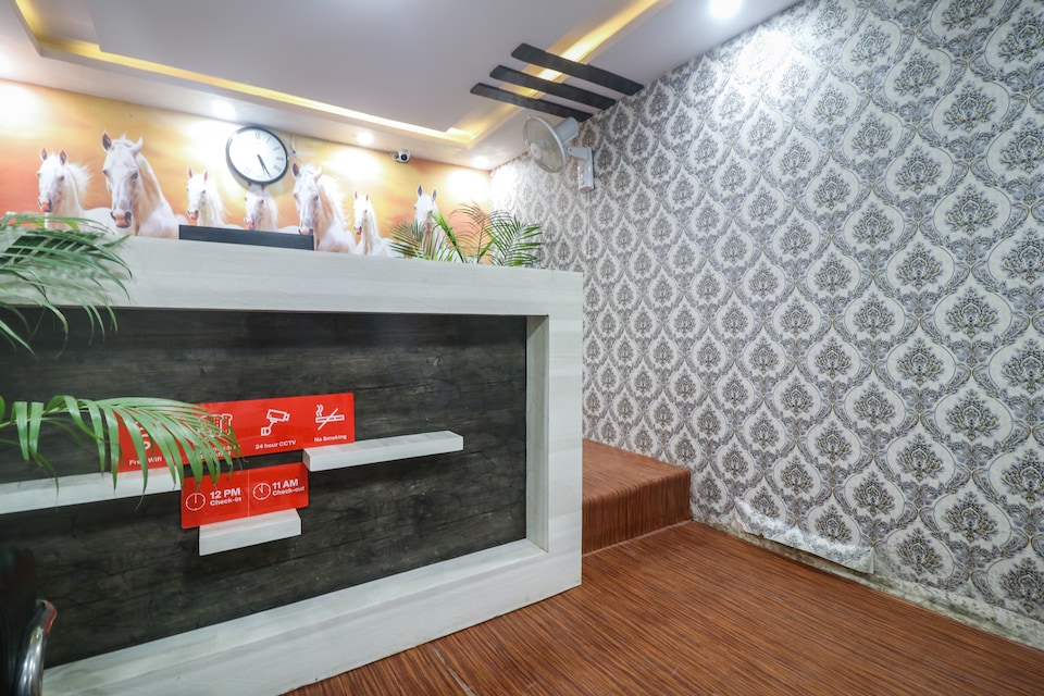 OYO 48509 Hotel Mittram, Cantonment, Varanasi