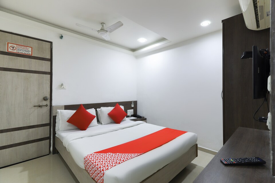 OYO 48524 Hotel Sweet Dream, Himmatnagar, Himmatnagar