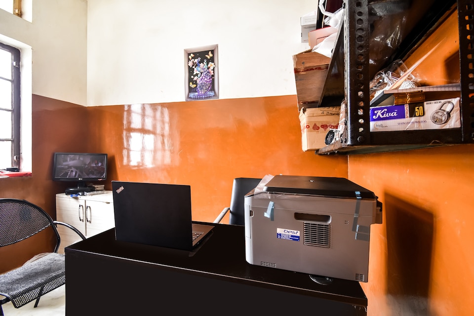 SPOT ON J S Hostel, Outer Ajmer, Ajmer