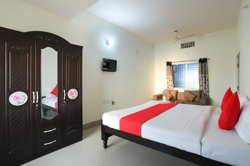 OYO 48553 Awadh Fort, Kankarbagh Patna, Patna