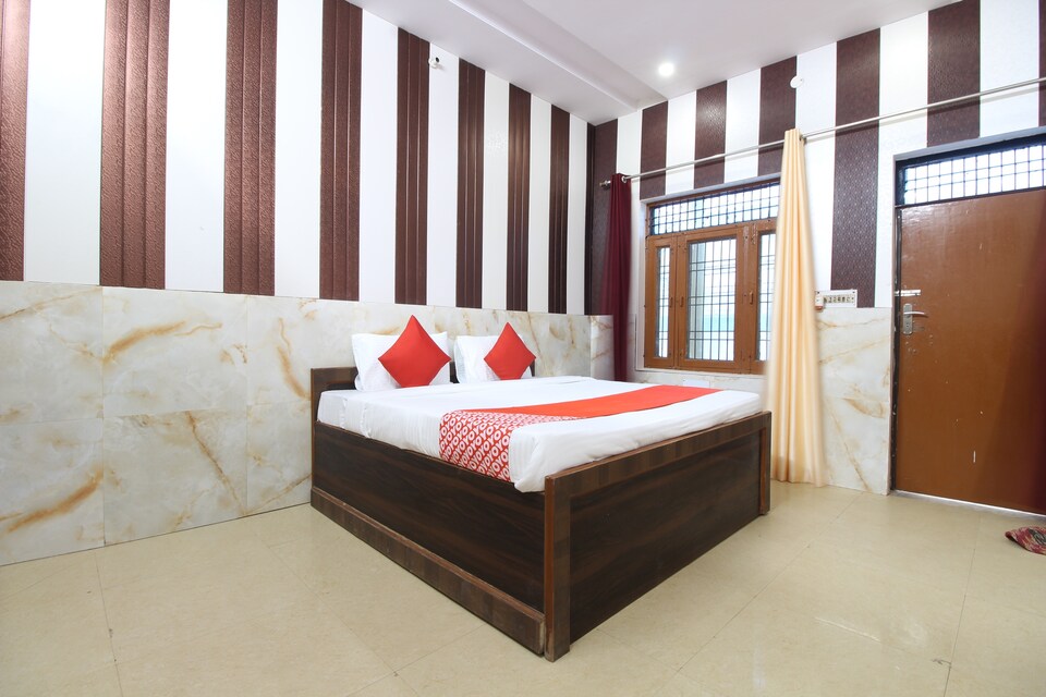 OYO 48562 Hotel Shree Ram Palace , NH2 Highway Mathura, Mathura