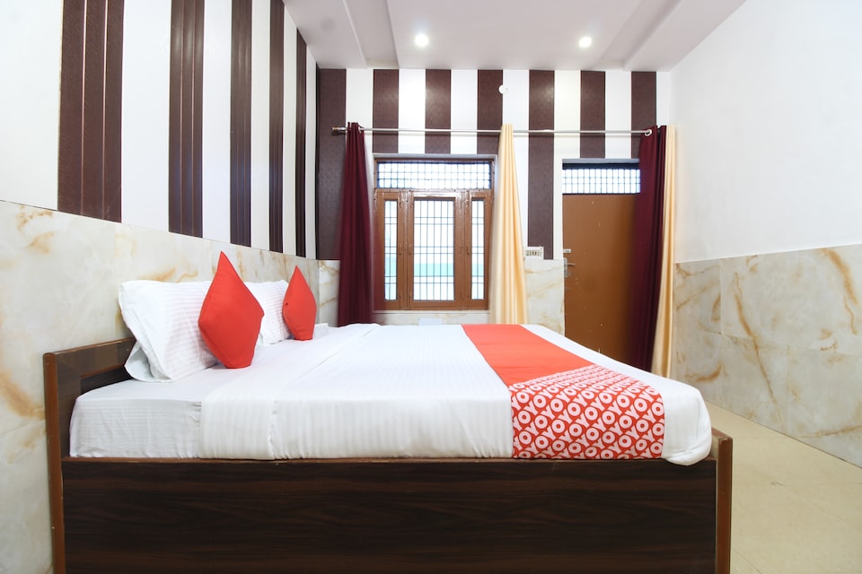 OYO 48562 Hotel Shree Ram Palace , NH2 Highway Mathura, Mathura