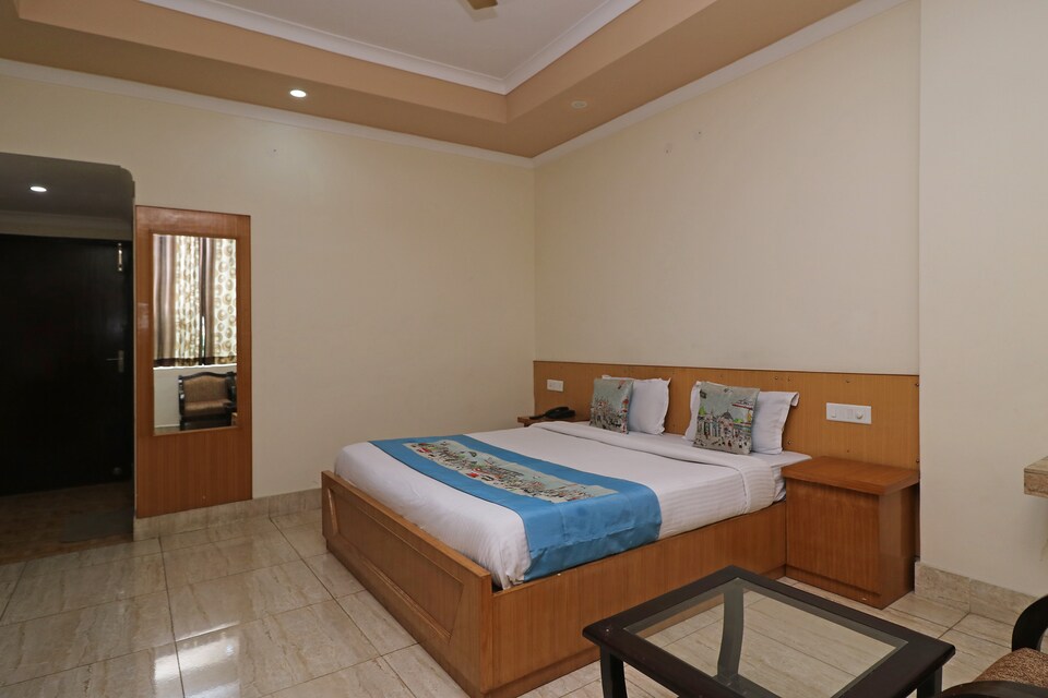 OYO 4798 होटल पेरीवाल प्रीमियम, Bhupatwala Haridwar, हरिद्वार