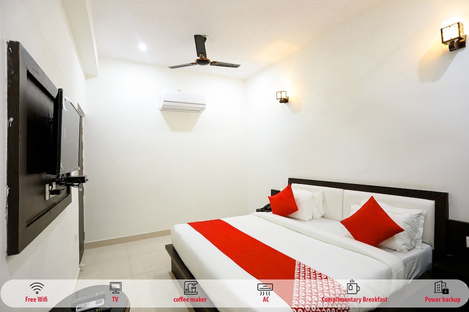 Live as AGR608, Fatehabad Road, Agra