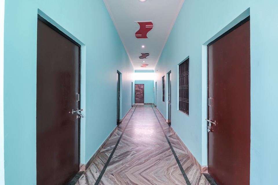 Flagship 48572 Hotel Lucknow Inn, Alambagh Lucknow, Lucknow