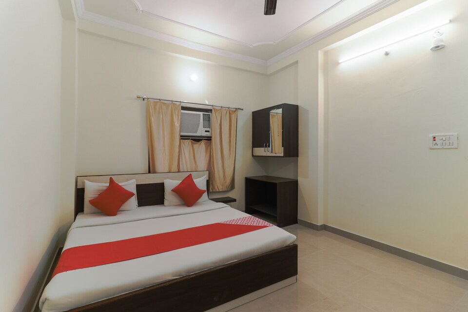 OYO 48602 Hotel Station View, Mugalsarai, Varanasi