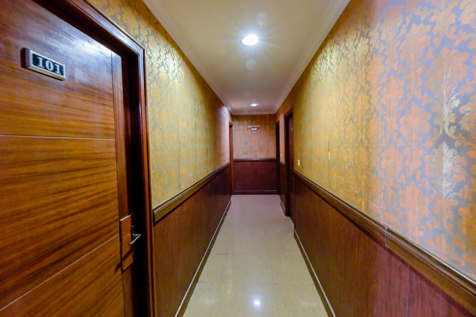 OYO 4802 Cochin City residency, MG Road Kochi, Kochi