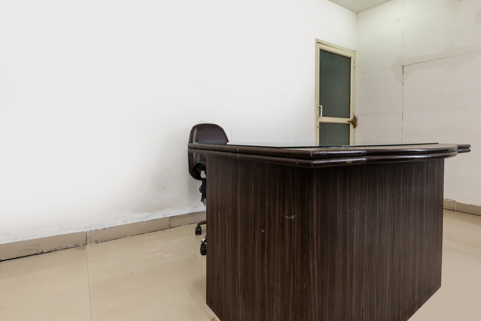 SPOT ON 48618 Vasundhara Gardens, Hoshangabad Road, Bhopal