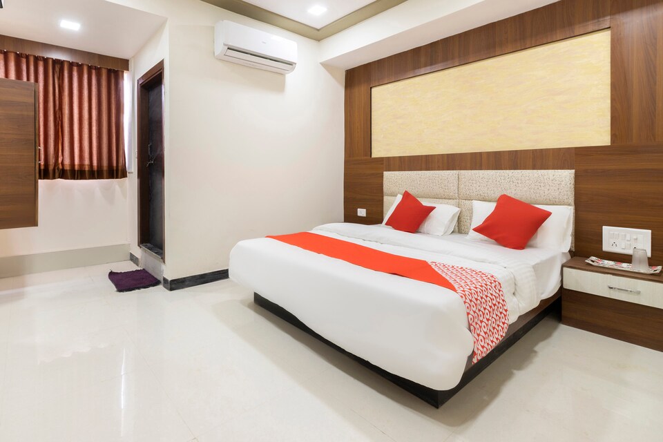 Flagship 48619 Hotel Anushri Villa, Ashram Road Ahmedabad, Ahmedabad