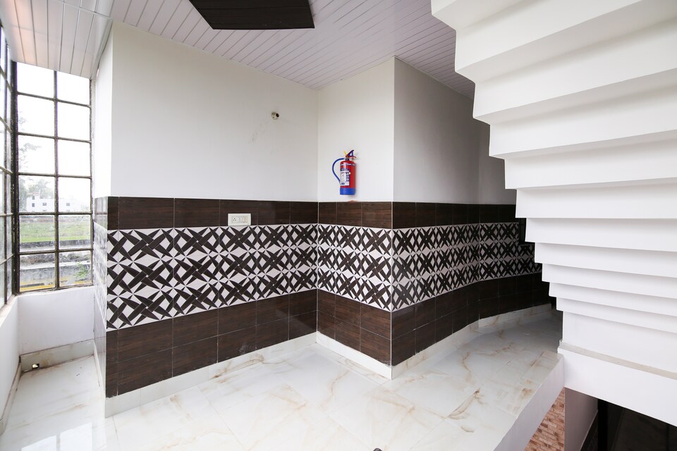 SPOT ON Hotel Lucky, Meerut, Meerut