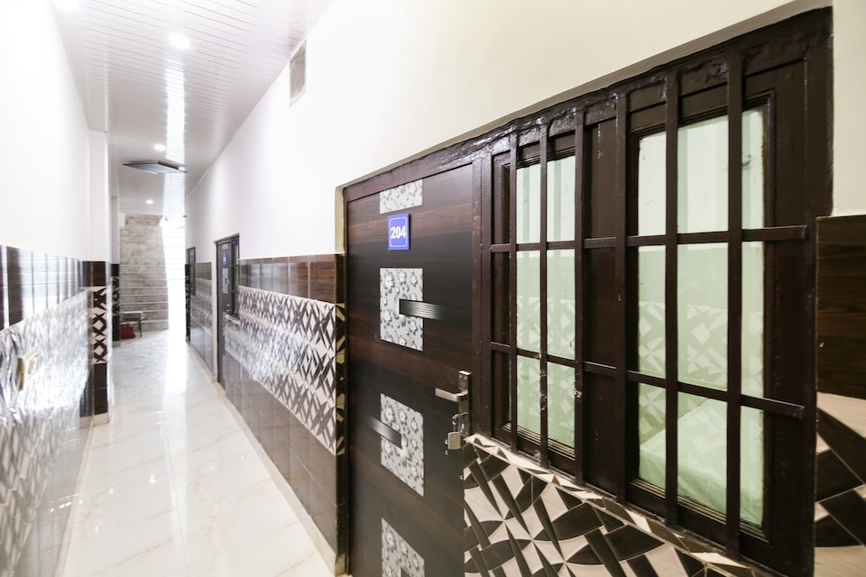 SPOT ON Hotel Lucky, Meerut, Meerut