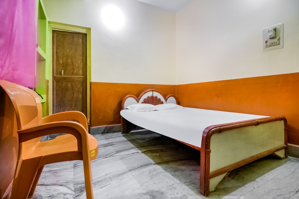 SPOT ON 48645  S S Guest House And Utsav Vivah Bhawan, Muzaffarpur, Muzaffarpur