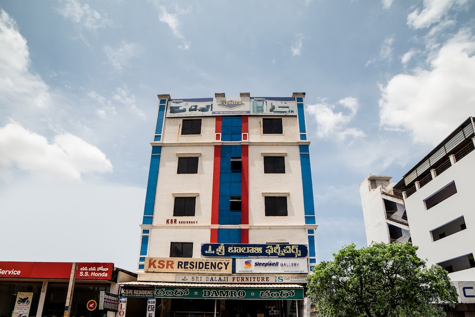 OYO 48651 K S R Residency, Bellary Chowrasta Kurnool, Kurnool
