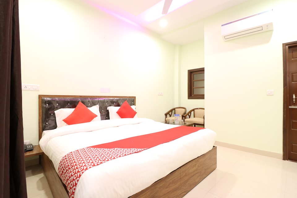 OYO 48657 Hotel Pearl 42, Sector 35 Chandigarh, Chandigarh