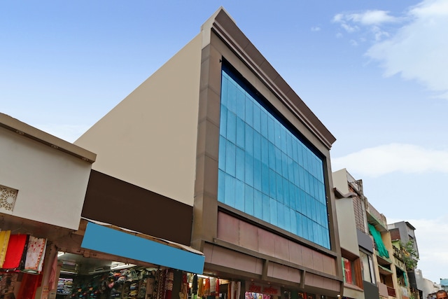 Hotel O Royal