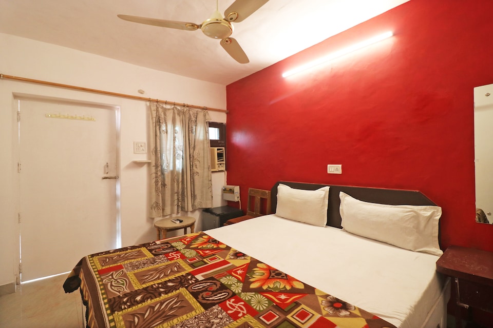 SPOT ON 48690 Hotel Host, Corporate Complex, Agra