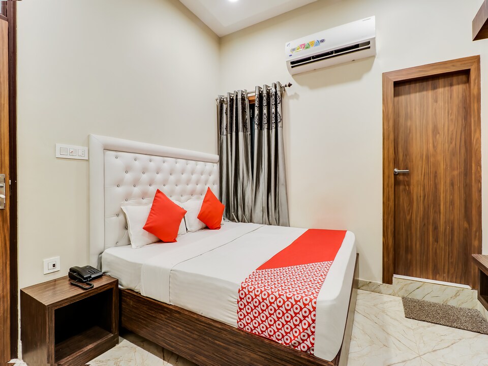 OYO 48693 Hotel Harihar, Har Ki Pauri Haridwar, Haridwar