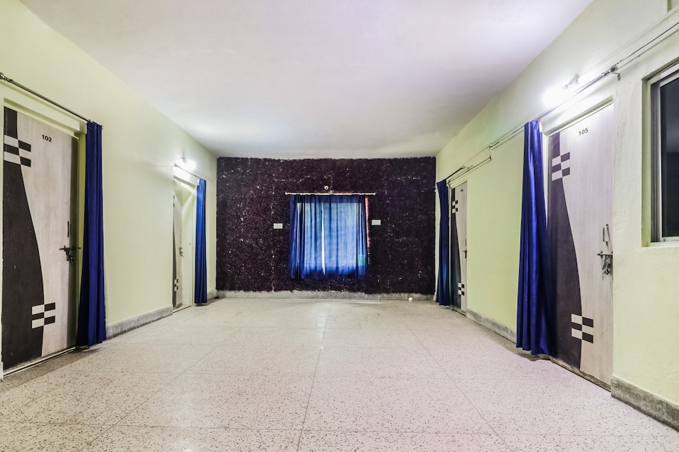 Hotel O Tripathy International , Daltonganj city, Daltonganj