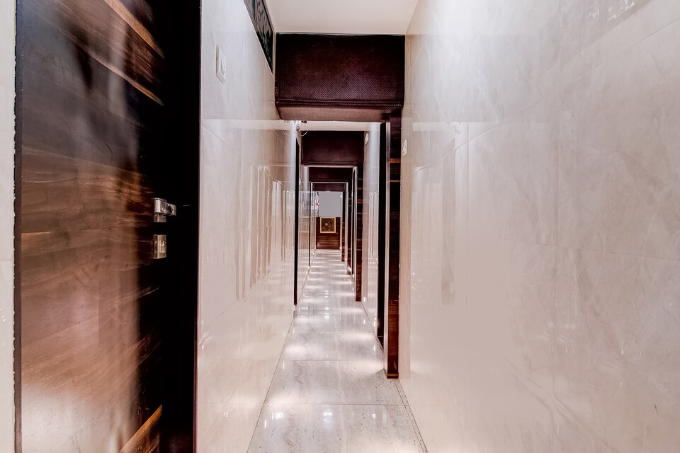 OYO 48703 Hotel Qamar, Mumbai CST-Churchgate-Colaba, Mumbai