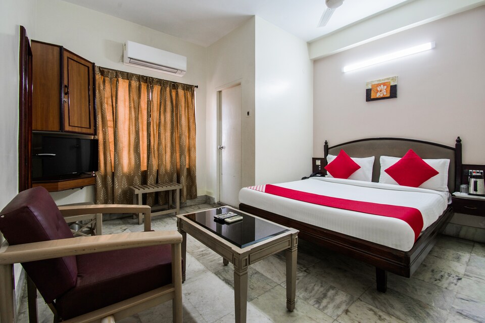 OYO 48707 Hotel Bhavani Residency, Nellore Bus Station, Nellore